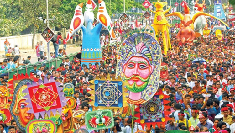 যেভাবে শুরু মঙ্গল শোভাযাত্রা