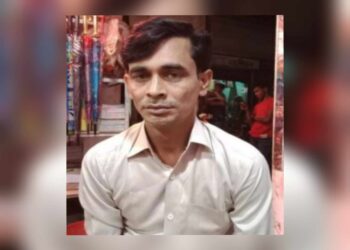 সোনারগাঁ সাব রেজিস্ট্রি অফিসের দুর্নীতিবাজ উমেদার আমজাদ এখন কোটিপতি