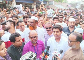 রূপগঞ্জে দোয়াত কলম মার্কার প্রচারণায় জনতার ঢল