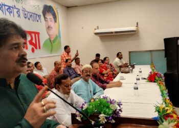 সোনারগাঁয়ে চেয়ারম্যান প্রার্থী বাবুল ওমর বাবুকে সাবেক সাংসদ খোকার মর্থন 