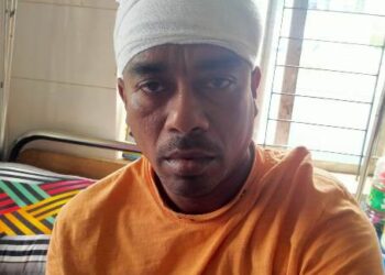 সোনারগাঁয়ে ছোট ভাইয়ের হাতে বড় ভাই নজরুল রক্তাক্ত জখম