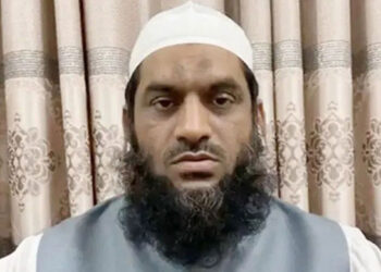 মামুনুল হকের বিরুদ্ধে গ্রেফতারি পরোয়ানা