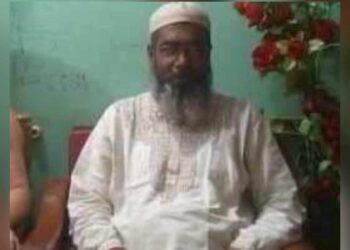 ফতুল্লায় আওয়ামীলীগ নেতাকে কুপিয়ে হত্যা, জখম দুই ছেলে