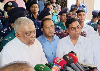 ‘আক্রমণকারীদের প্রধান আক্রোশই ছিল পুলিশ এবং আওয়ামী লীগের প্রতি  – স্বরাষ্ট্রমন্ত্রী