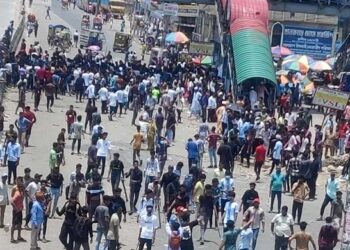 উত্তাল ঢাকা-চট্টগ্রাম মহাসড়কে যান চলাচল বন্ধ