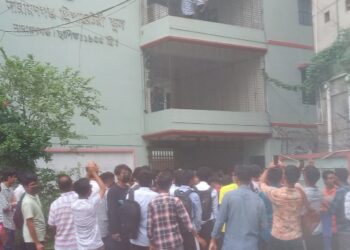 প্রাক্তন শিক্ষার্থীদের উস্কানী দিয়ে প্রিপারেটরী স্কুলে বিশৃঙ্খলার সৃষ্টি চেষ্টা