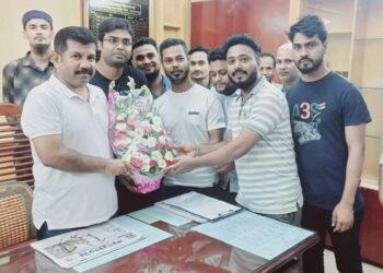 ওসি সদরের সাথে গণঅধিকার পরিষদ নেতৃবৃন্দের সৌজন্য সাক্ষাৎ