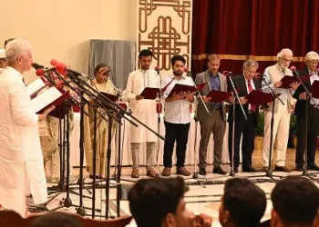 অন্তবর্তী সরকারে কে কোন মন্ত্রণালয় পেয়েছেন