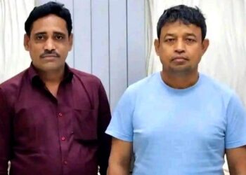 ডিবি হারুনের প্রভাবে লেবার থেকে কোটি কোটি টাকার মালিক মোকারম সর্দার