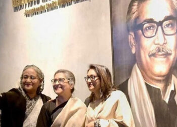 হাসিনার পতনের পর শেখ পরিবারের কে কোথায়?