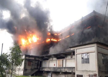 রুপগঞ্জে গাজী টায়ারে আগ্নিকান্ড নিয়ে গণশুনানি শুরু