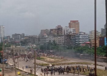 মাফ চেয়েও আন্দোলনরত শিক্ষার্থীদের উপর নির্বিচারে পুলিশের গুলির এক মাস পূর্ণ!