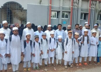 দূর্নীতিবাজ সাবেক অধ্যক্ষ অলিউল্লাহ কর্তৃক মিথ্যা মামলা প্রত্যাহারের দাবীতে প্রতিবাদ সভা অনুষ্ঠিত