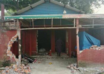 ফতুল্লা ডিআইটি মাঠে জাপা কার্যালয় ভাংচুর এবং লুটপাট