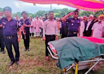 রাষ্টীয় মর্যাদায় বীর মুক্তিযোদ্ধা সুলতান আহমেদ মোল্লা’র দাফন সম্পন্ন