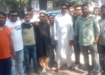 জাকির খানের মুক্তির দাবীতে ইদ্রিস প্রধানের নেতৃত্বে আদালত প্রাঙ্গনে যোগদান