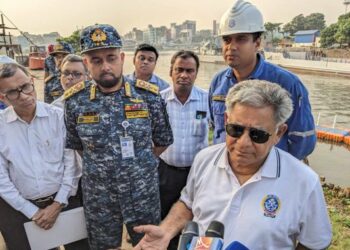 নদী বন্দরগুলো দখলমুক্ত করা সবচেয়ে বড় চ্যালেঞ্জ : উপদেষ্টা সাখাওয়াত 