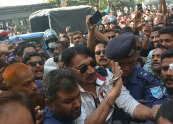 জাকির খানের বিরুদ্ধে হত্যা মামলা নিষ্পত্তি করতে আদালতের নির্দেশ