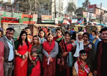 মহান বিজয় দিবসে নারায়ণগঞ্জ আইন কলেজ শিক্ষার্থীবৃন্দের বীর শহীদদের প্রতি শ্রদ্ধা