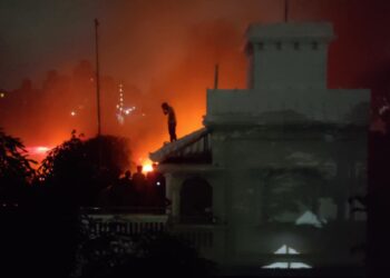 ফতুল্লায় ঝুটের গোডাউনে আগুন