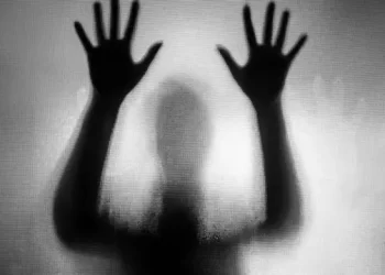 বন্দরে ১ সন্তানের জনক আক্তারের আত্মহত্যা