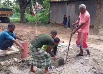 মদনপুর ইষ্ট টাউনে অবৈধ গ্যাস সংযোগ বিচ্ছিন্ন এবং জরিমানা