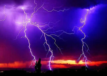 আমতলীতে বজ্রপাতে গৃহবধূ নিহত,আহত ১