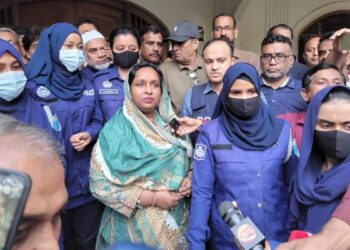 আইভীকে গ্রেফতারে বাধায় মামলা আসামী ২৫২ , গ্রেফতার ৩