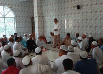 চারারগোপ বাইতুস সালাত জামে মসজিদের দখলকৃত জমি উদ্ধার ও সভা অনুষ্ঠিত