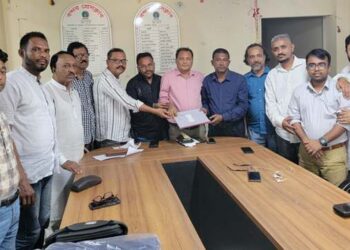 বন্দর প্রেসক্লাবের নতুন কমিটির দায়িত্ব গ্রহণ