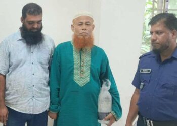 বন্দরে অপারেশন ডেবিল হান্ট অভিযানে যুবলীগ নেতা সহ গ্রেপ্তার-২