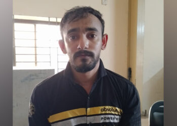 আন্তর্জাতিক অপরাধ ট্রাইব্যুনালের মামলায় ম্যাকলিন গ্রেপ্তার