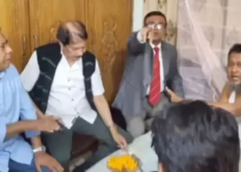 আবারো স্বার্থ হাসিলে টিপুর বাসায় সাখাওয়াতকে নিয়ে মডেল মাসুদ!