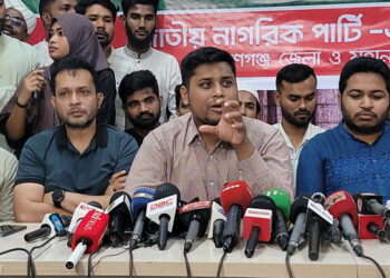 জনআকাঙ্ক্ষার বিরুদ্ধে যারা, তাদের সঙ্গে জোট সম্ভব নয়: হাসনাত আবদুল্লাহ