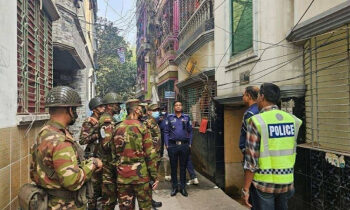 আড়াইহাজারে জামায়াতের নারী কর্মীদের প্রচারণায় বাধা ও সংঘর্ষে আহত-৩