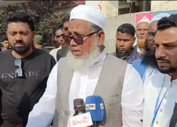 মা-বোনরা রোদে কষ্ট করছে, ভোট গ্রহনে ধীর গতির অভিযোগ কাসেমীর