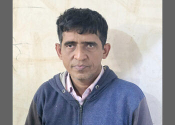 ফতুল্লায় স্কুলছাত্রীকে ধর্ষণচেষ্টায় শিক্ষক গ্রেফতার