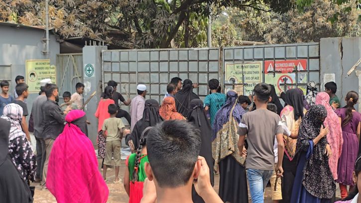 সোনারগাঁয়ে আমান সিমেন্ট কারখানায় হামলা-ভাঙচুর