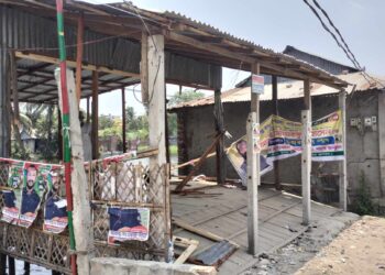 বন্দরে চেয়ারম্যান প্রার্থীর নির্বাচনী ক্যাম্প ভাংচুর