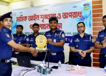 জামালপুরে শ্রেষ্ঠ এএসপি অভিজিত দাস ও শ্রেষ্ঠ ওসি সুমন তালুকদার