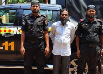 র‌্যাবের অভিযানে বিপুল পরিমানে ইয়াবাসহ গ্রেফতার ১