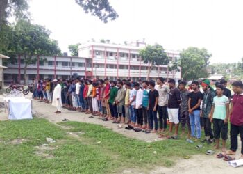 বকশীগঞ্জে কোটা বিরোধী আন্দোলনে পুলিশের গুলিতে নিহতের প্রতিবাদে গায়েবানা জানাজা ও বিক্ষোভ