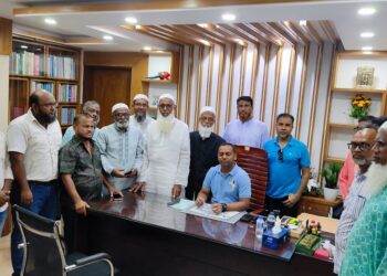 ডিসি,এসপি এবং ওসির সাথে ফতুল্লা থানা বিএনপির নেতৃবৃন্দের সৌজন্য সাক্ষাৎ