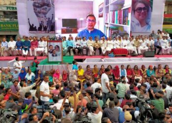 অন্তর্বর্তী সরকারকে ব্যর্থ হতে দেওয়া যাবে না: তারেক রহমান