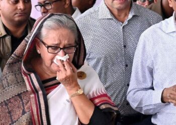 ডনের নিবন্ধ//বাংলাদেশে পালাবদল, কীভাবে দেখছে ভারত ও পাকিস্তান