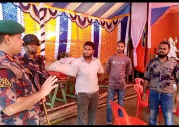 বকশীগঞ্জে  বিজিবি’র সেক্টর কমান্ডারের পূজামণ্ডপ পরিদর্শন