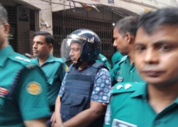 ৮ মামলায় সাবেক আইজিপি মামুনের ৪৩ দিনের রিমান্ড