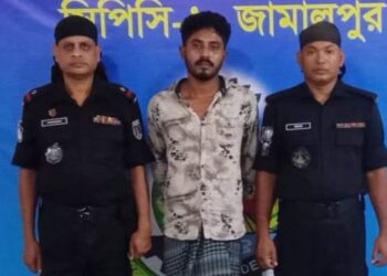 জামালপুরে সেনা সদস্যের  স্ত্রীকে ধর্ষণ ও হত্যা : সন্দেহভাজন আসামি গ্রেপ্তার