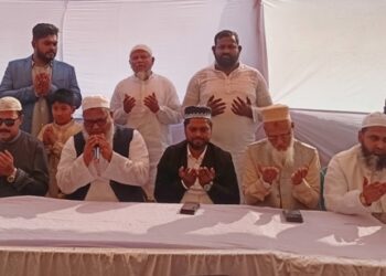ফতুল্লায় খালেদা জিয়ার রুহের মাগফেরাত কামনায় দোয়া