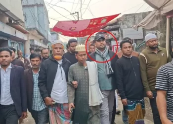 আড়াইহাজারে পুলিশের চোখে পলাতক হলেও প্রকাশ্যে অস্ত্র মামলার আসামির শোডাউন